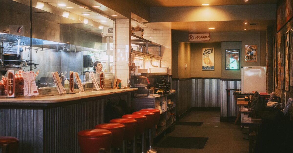 Aunt Jake’s: Your Next Favorite Cozy Spot