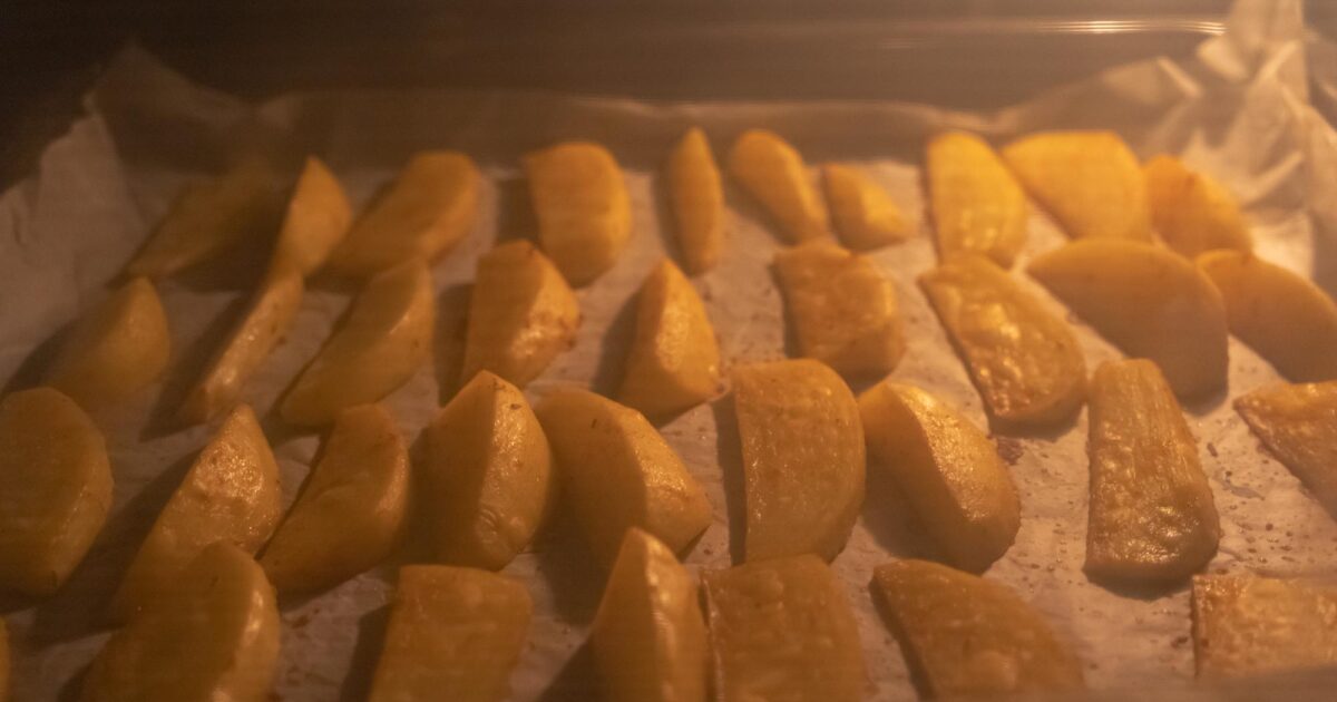 How to Cook Perfect Crispy Turkey Bacon in Oven 2026