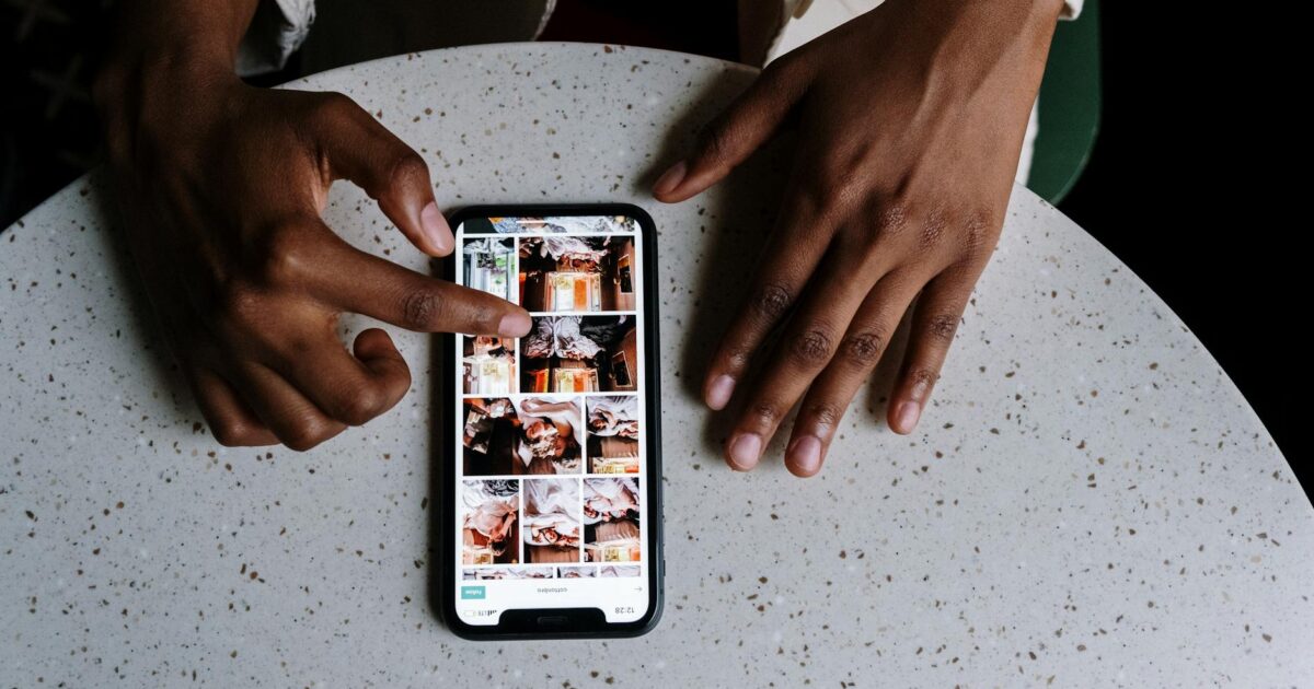 Coomer and Online Consumption Habits in 2026