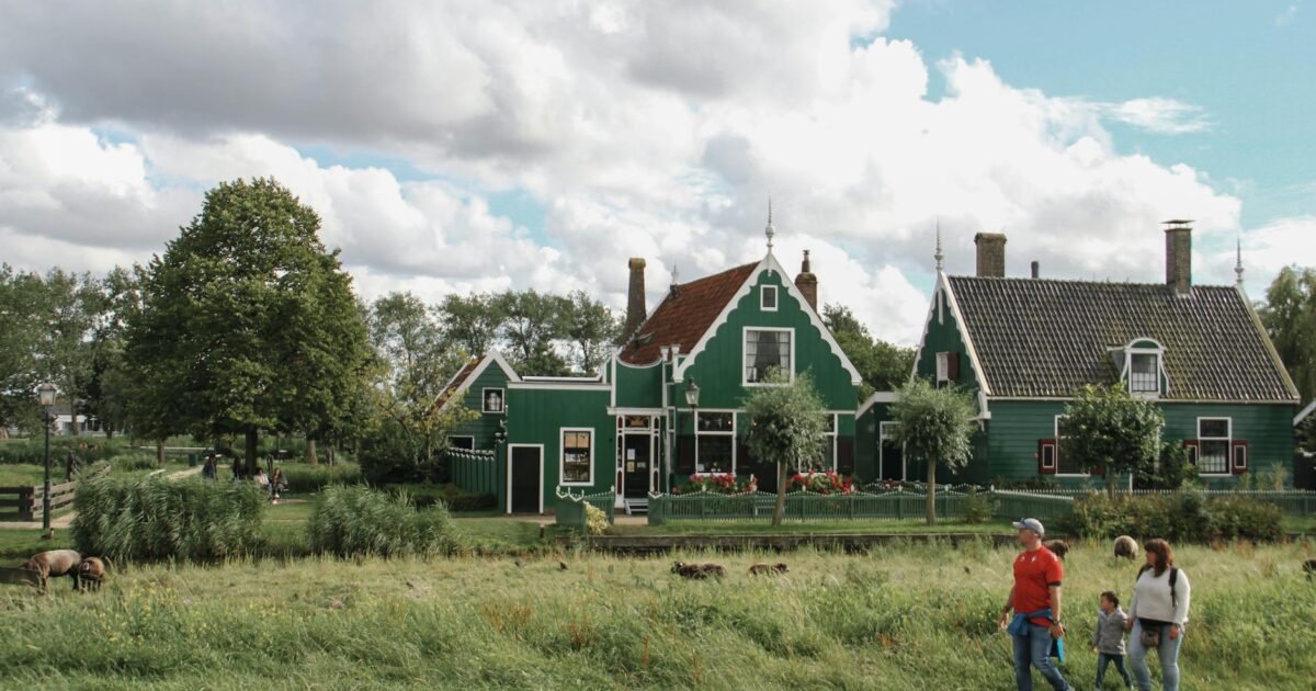 The History and Meanings of Dutch Surnames in 2026