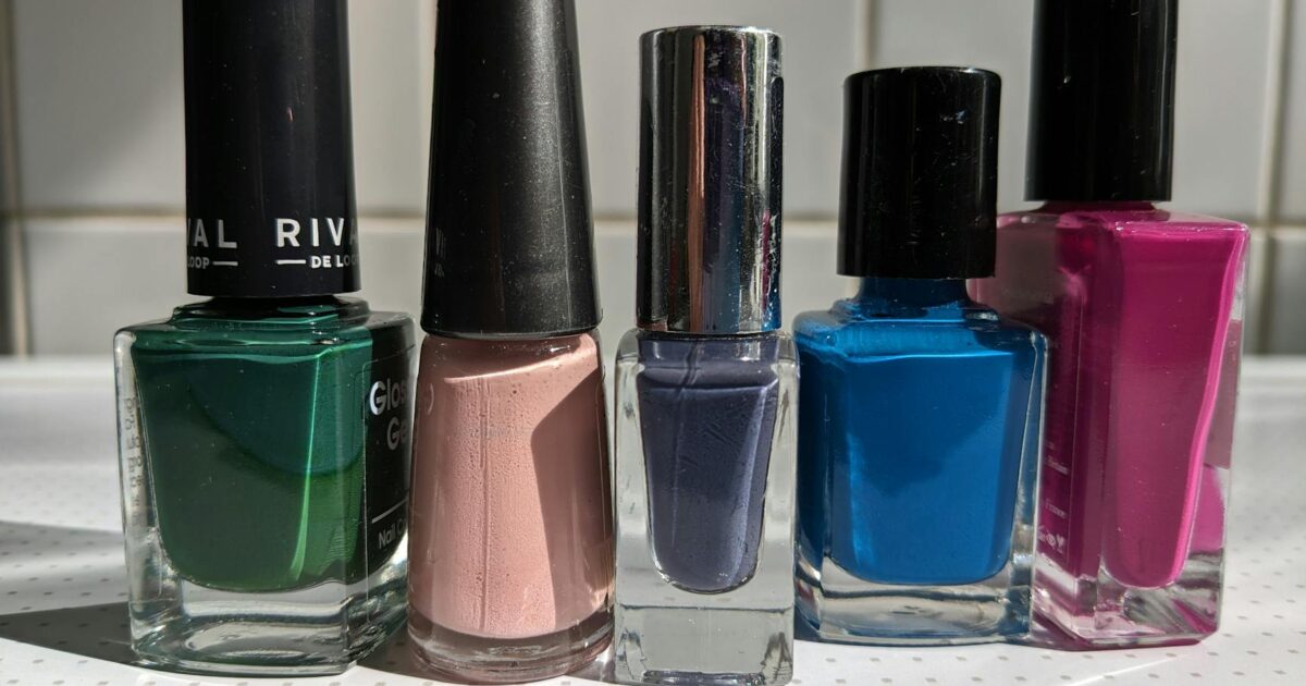 How to Get Nail Polish Out of Carpet Safely in 2026