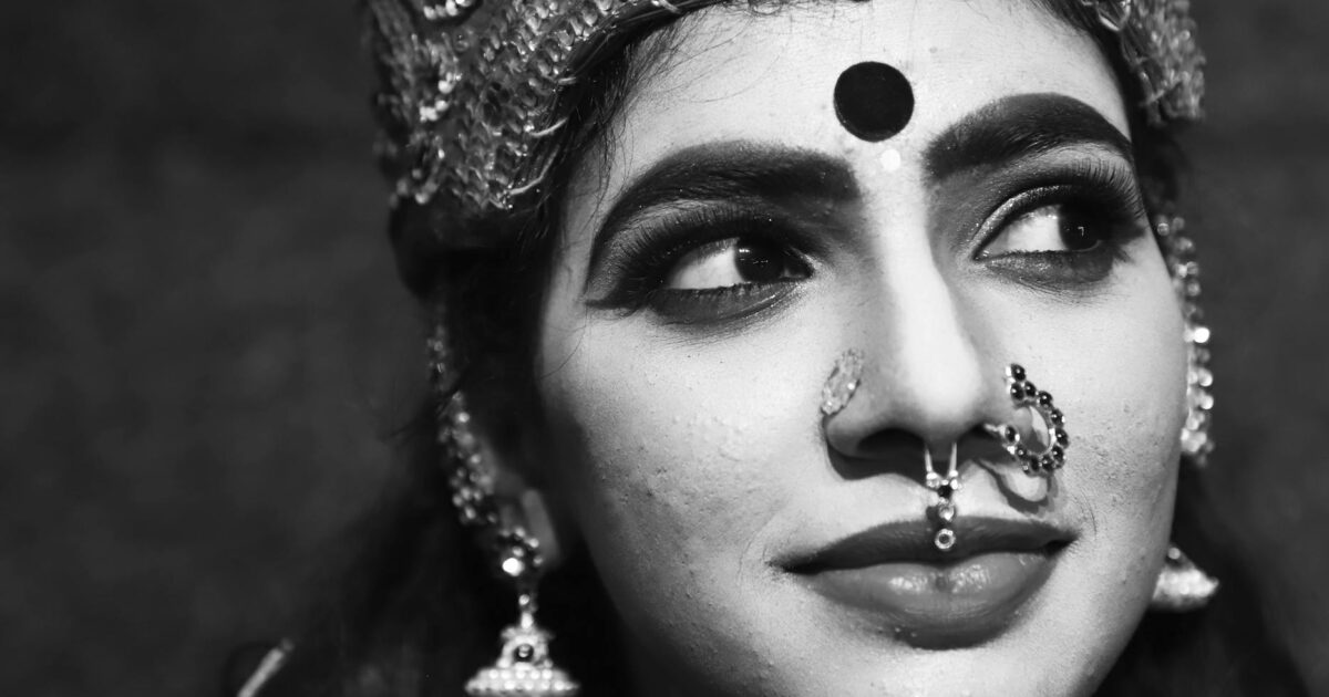 What is a Bindi Bag? Your 2026 Guide to This Cultural Accessory