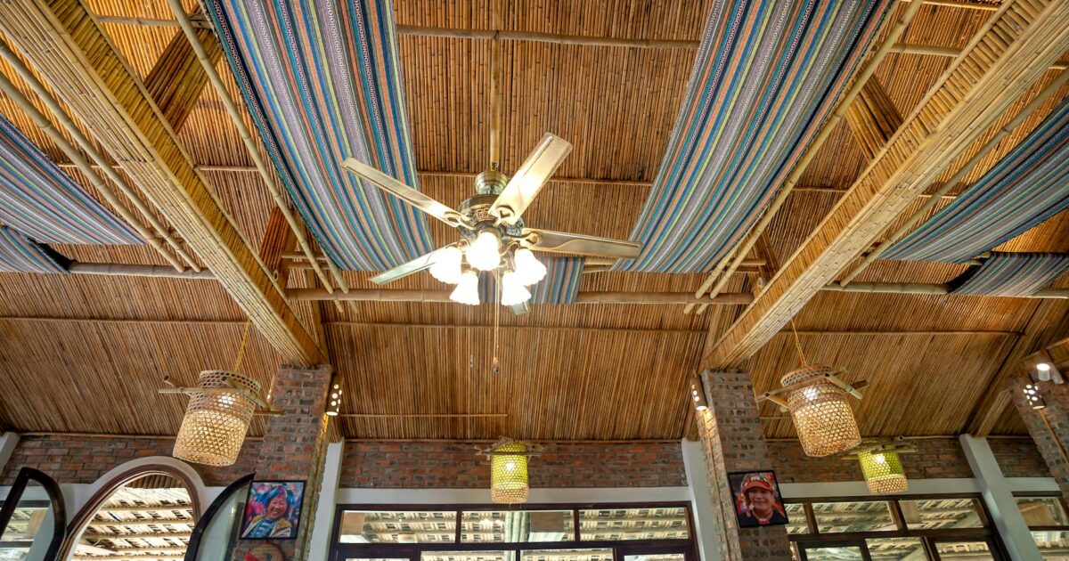Ceiling Fan Direction for Winter: Save Energy in 2026!