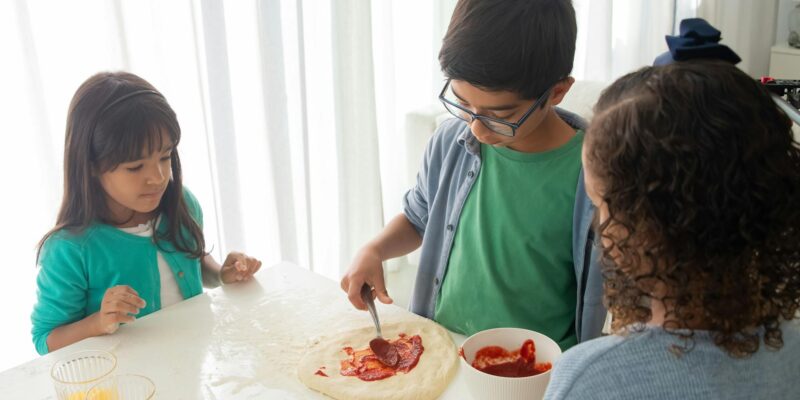 Familial Pizza: Crafting Memories One Slice at a Time