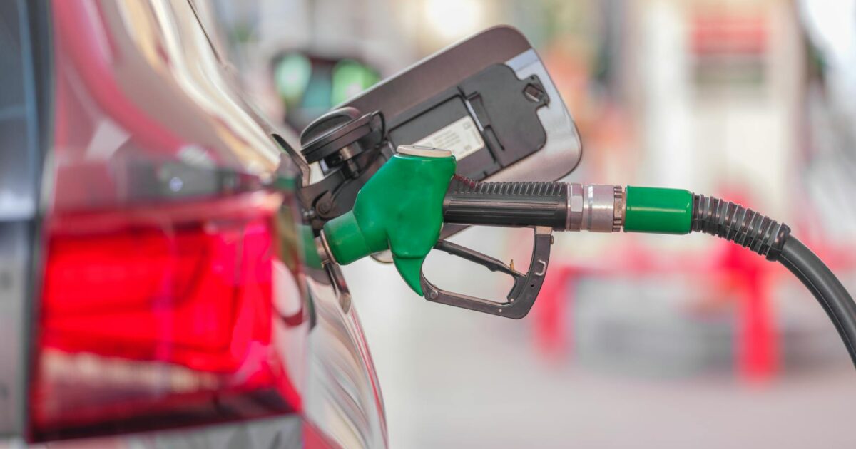 Best MPG SUVs for Maximum Fuel Savings in 2026