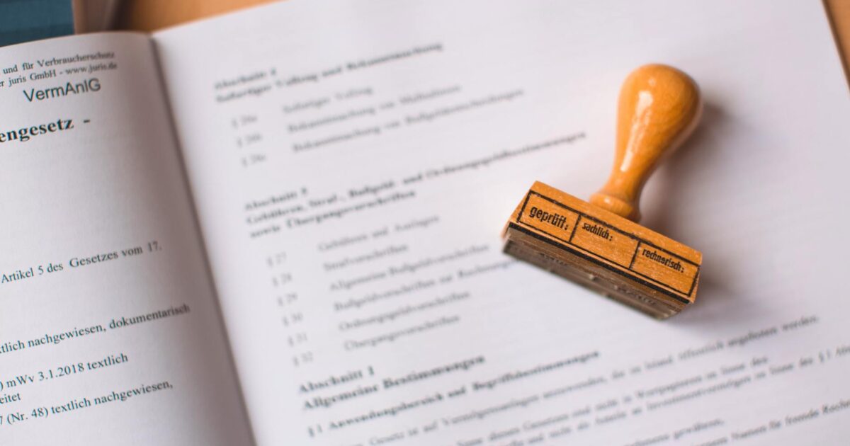 Grantor vs Grantee Explained Simply (2026)