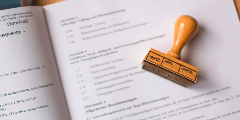 Grantor vs Grantee Explained Simply (2026)