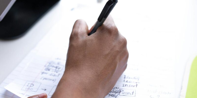 How Do I Write the Address on an Envelope? A Simple Guide