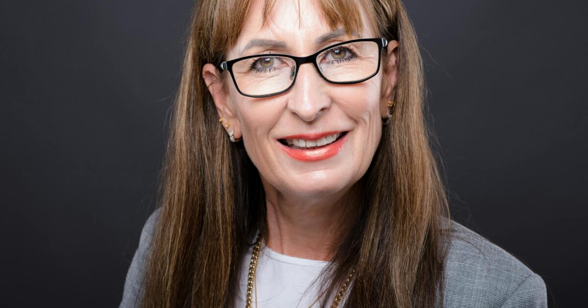 Jeanette Adair Bradshaw: A Life Unpacked in 2026