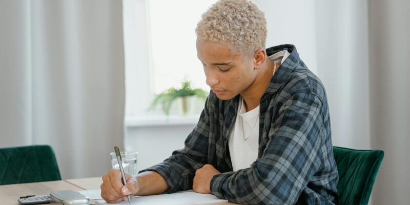 Learn Prompt Engineering: Your Guide to AI Interaction