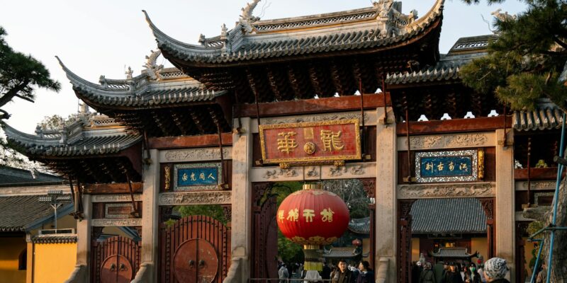 Xiao Yang Sheng Jian: Shanghai’s Iconic Pan-Fried Buns in 2026